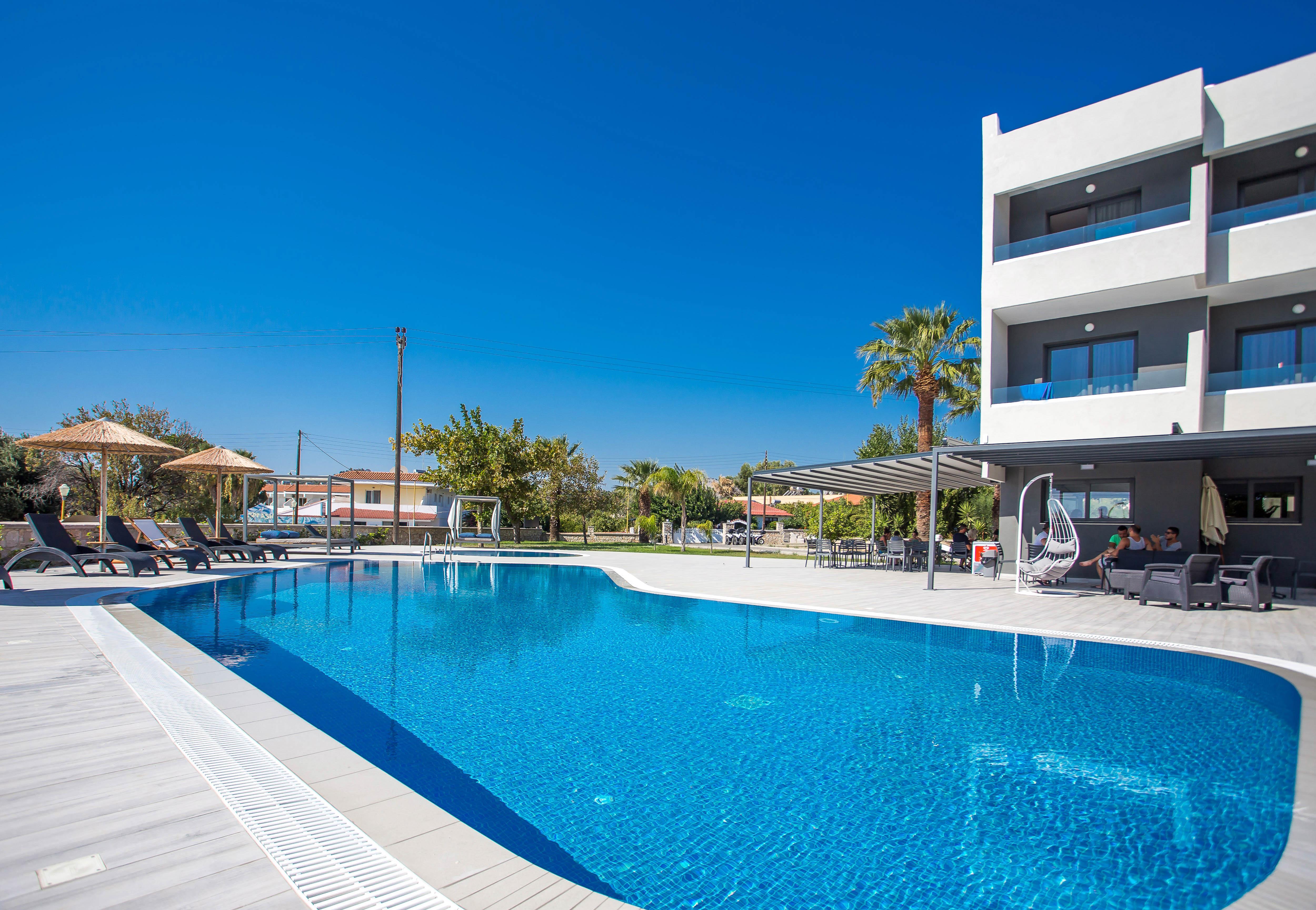 Madison Boutique, 2*
