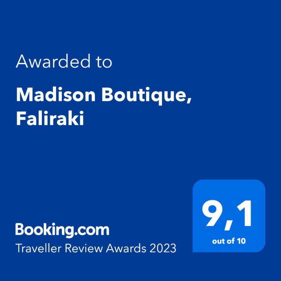 Madison Boutique, 2*